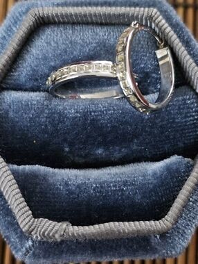 14k White Gold Hoop Earrings